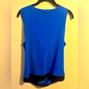 Blue sleeveless top w black accents Carole Little size X-Large